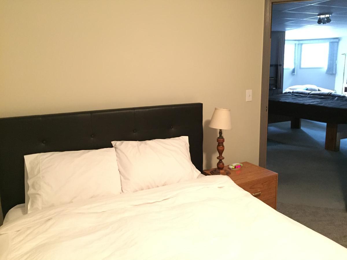 Bed & Breakfast Monarch Canmore Eksteriør billede